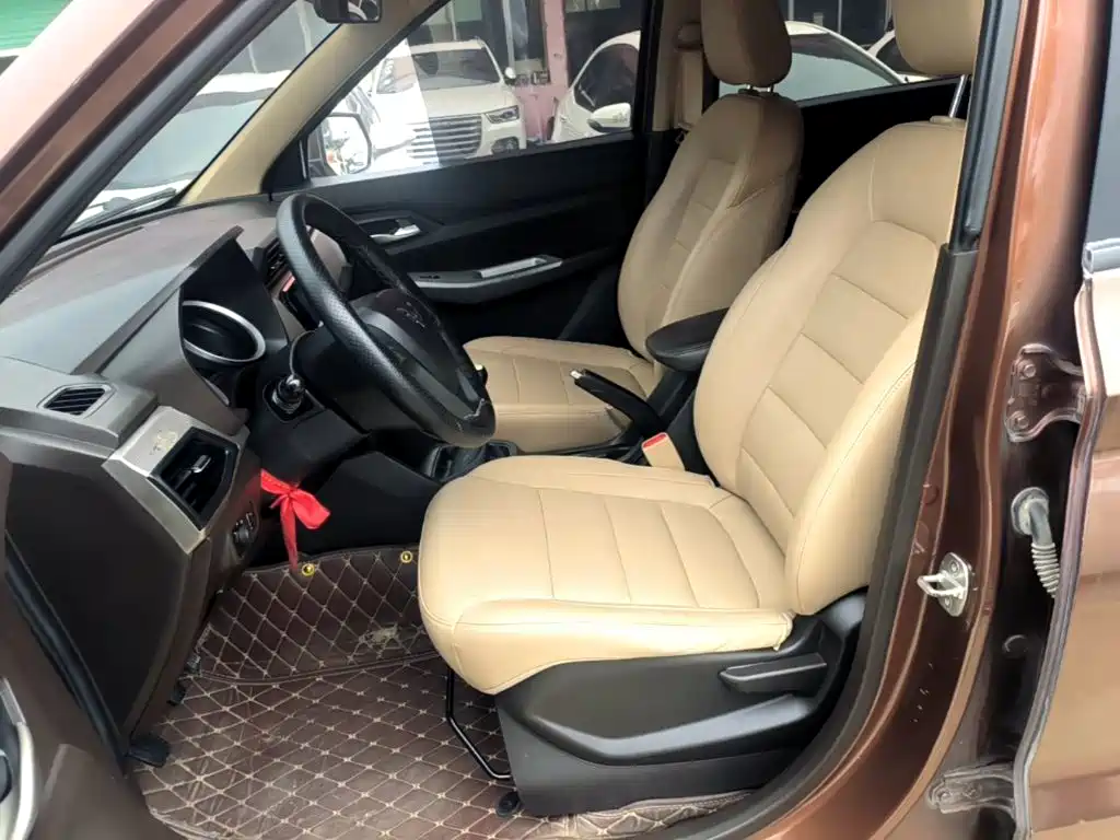 Wuling Hongguang — миниатюра 15