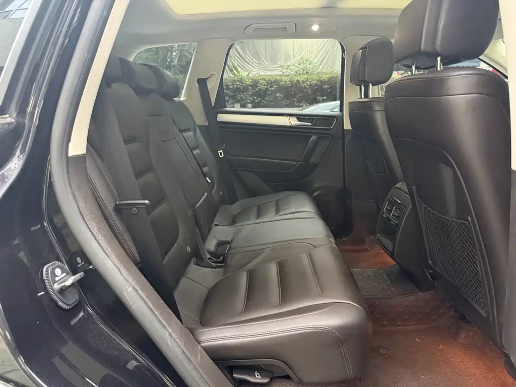 Volkswagen Touareg — миниатюра 12