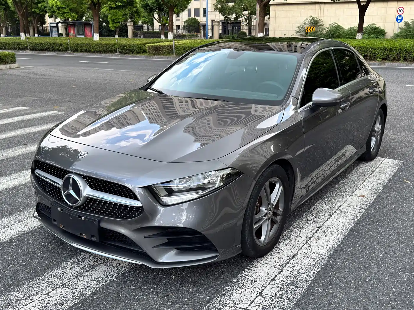 奔驰A级 2022款 A 180 L 运动轿车 2022