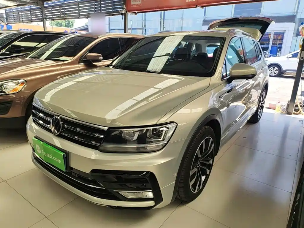 Volkswagen Tiguan L L 2021 330TSI AT R-Line
