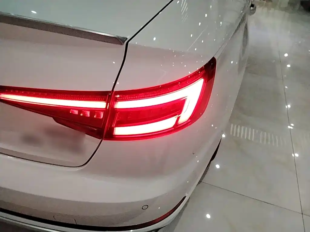 Audi A4L — миниатюра 8