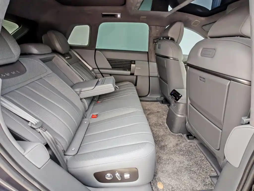 Audi E7X — миниатюра 8