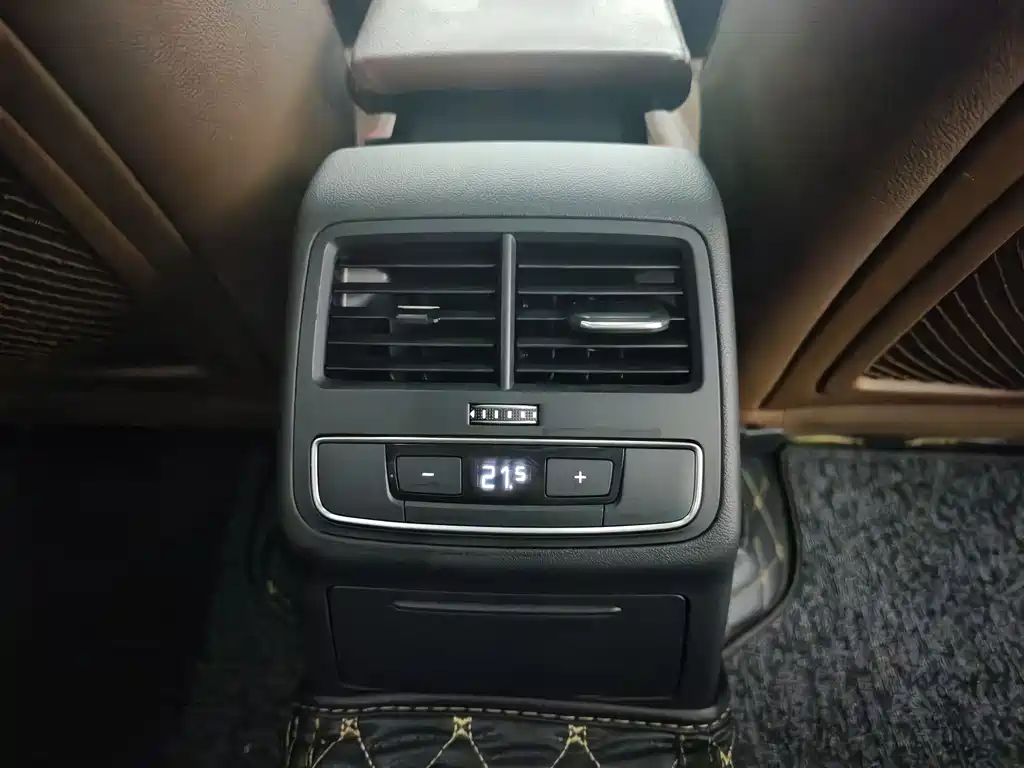 Audi A4L 2018 30 40 TFSI Fashion