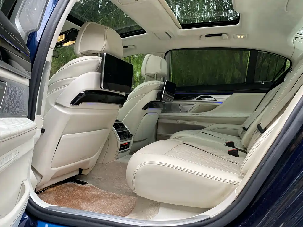 BMW 7 Series 7 2022 740Li xDrive Executive Luxury