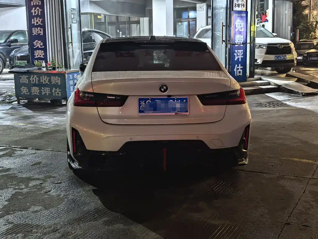 BMW 3 Series - фото 8