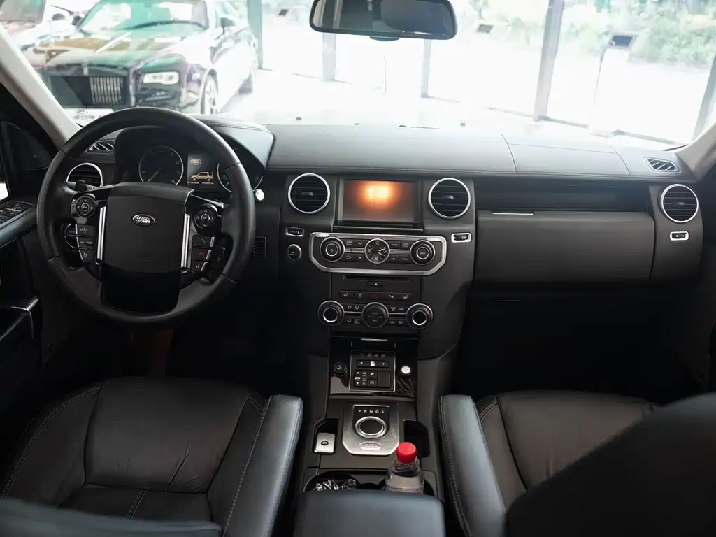 Land Rover Discovery 2014 3.0 SC V6 HSE Luxury