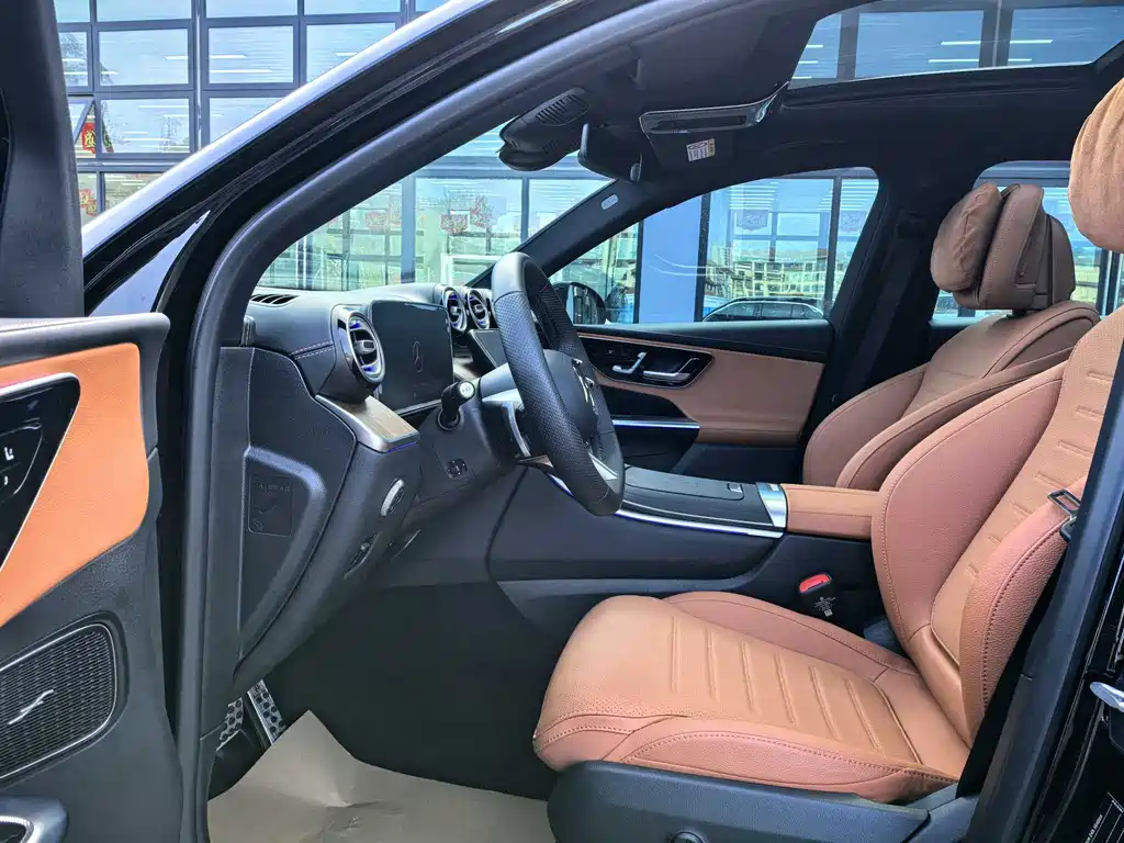 Mercedes-Benz GLC 2025 GLC 300 L 4MATIC 5 мест