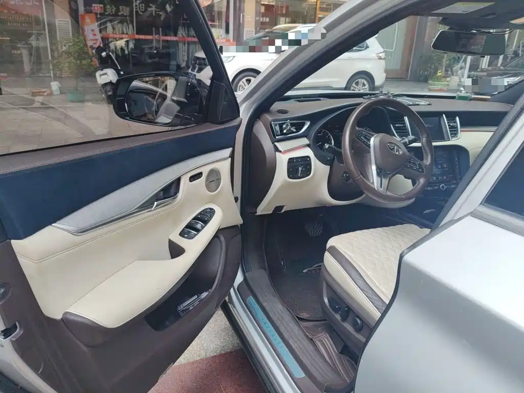 Infiniti QX50 — миниатюра 17