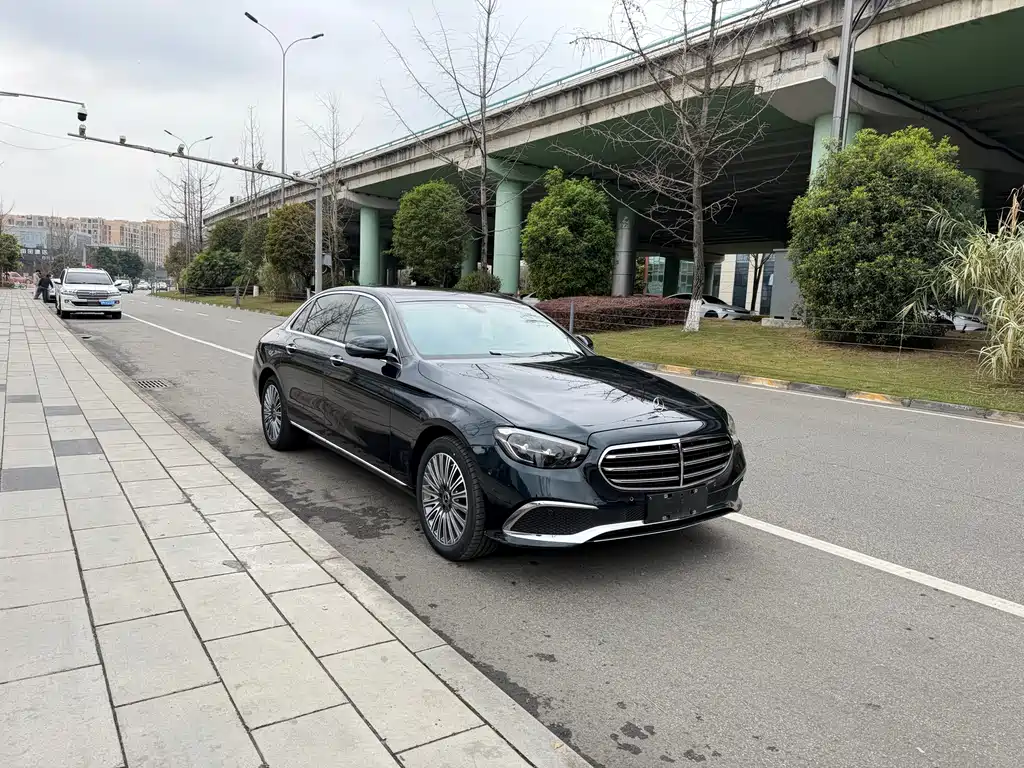 Mercedes-Benz E-Class E 2022 E 300 L Sport Fashion