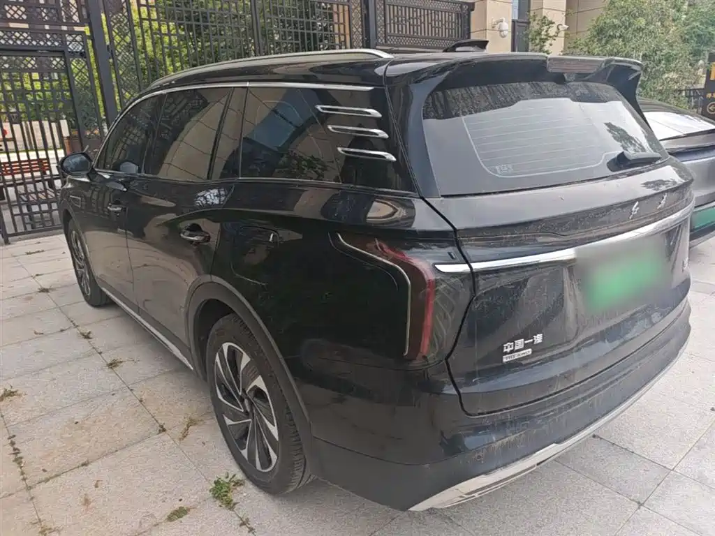 Hongqi HS7 PHEV 2024 2.0T PHEV 7 мест
