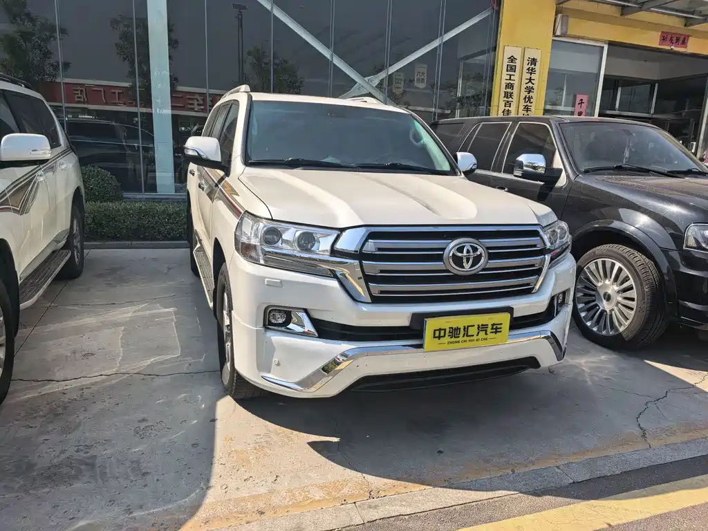 Toyota Land Cruiser — миниатюра 2