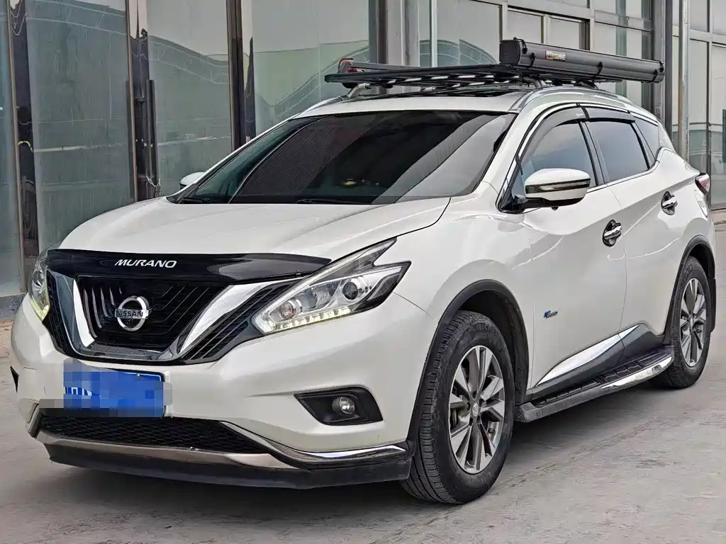 NISSAN LOULAN