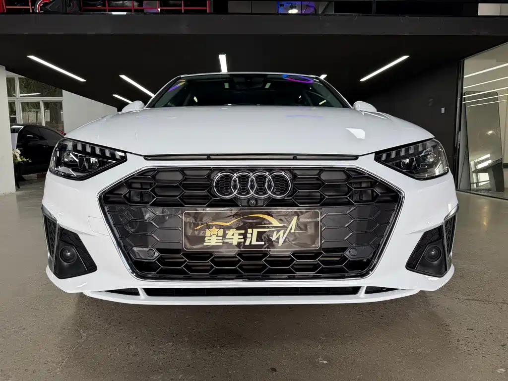 Audi A4L 2020 40 TFSI Luxury