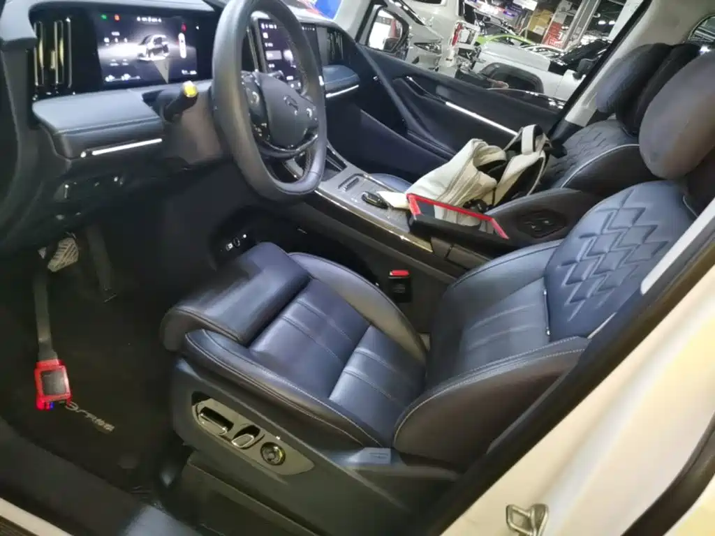 GAC Motor Trumpchi Xiangwang M8 — миниатюра 15