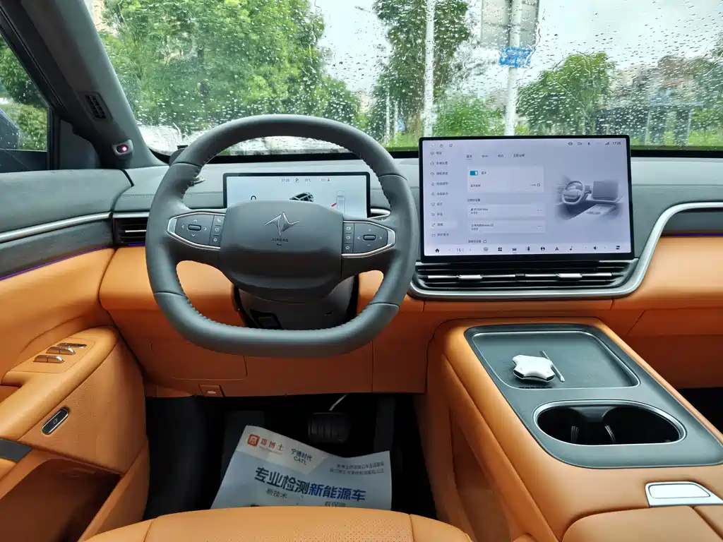 Dongfeng eπ008 2026 мест