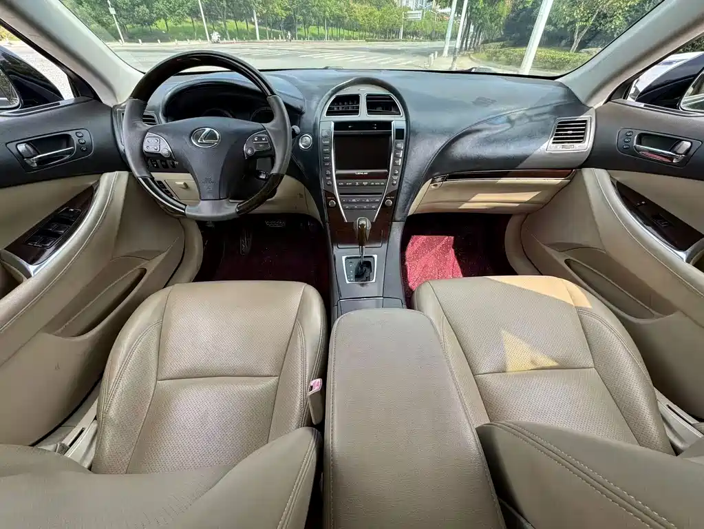 Lexus ES — миниатюра 4