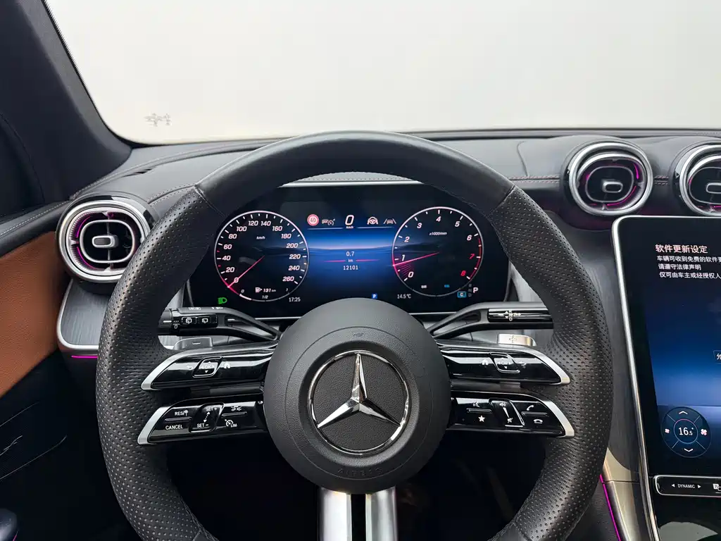 Mercedes-Benz GLC — миниатюра 14