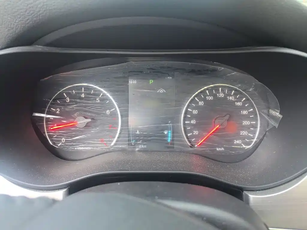 BYD MAX — миниатюра 4