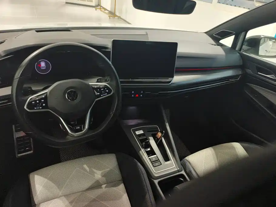 Volkswagen Golf — миниатюра 12