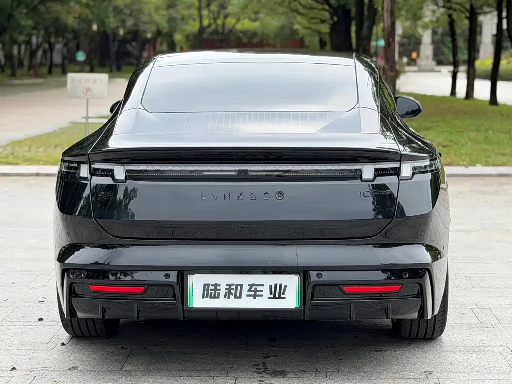 Lynk & Co 10 — миниатюра 7