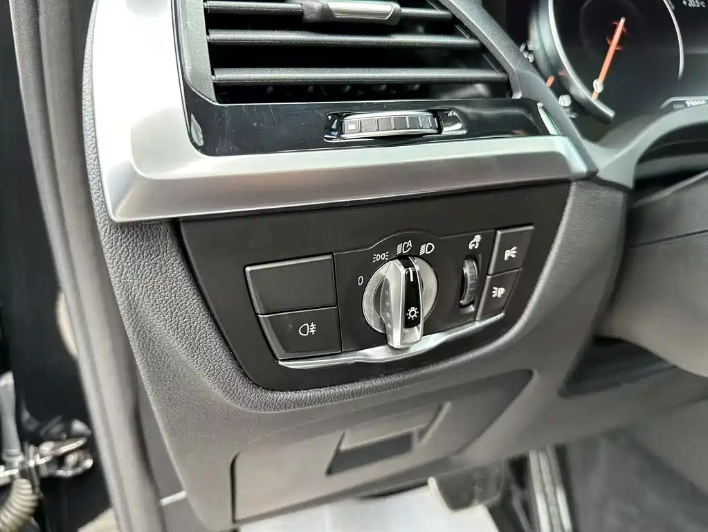 BMW X3 — миниатюра 23
