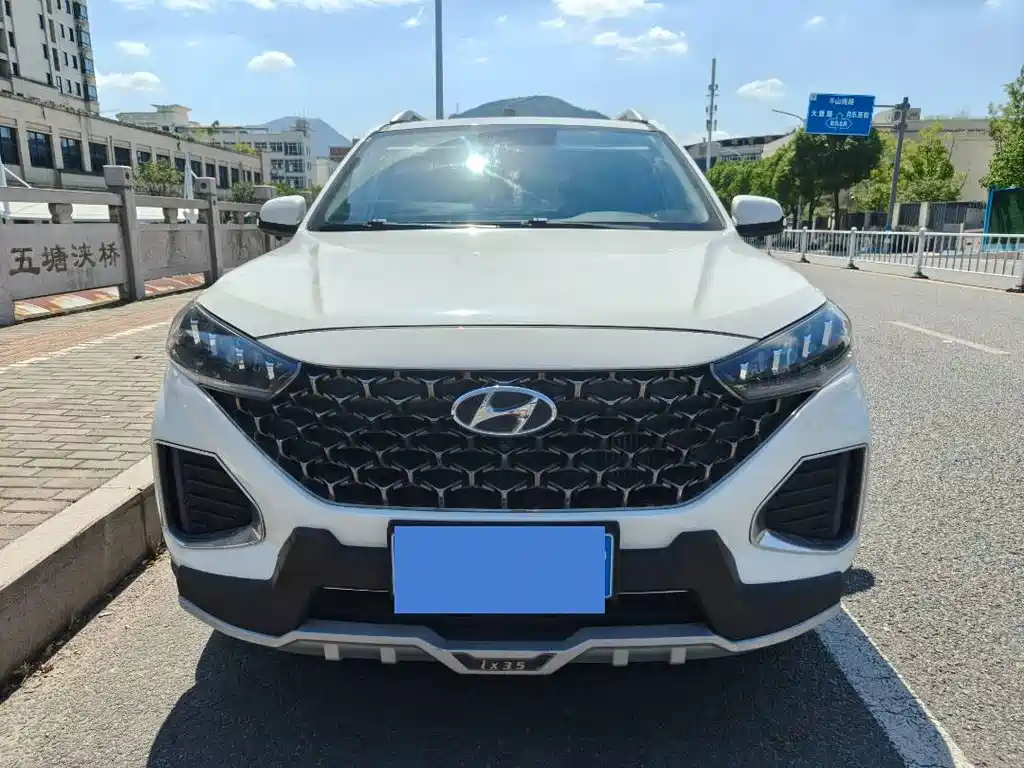 Hyundai ix35 — миниатюра 2