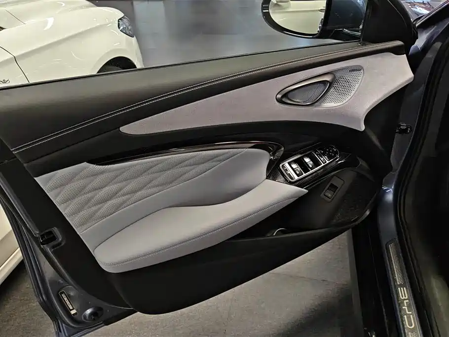 BYD Seal 2022 700km