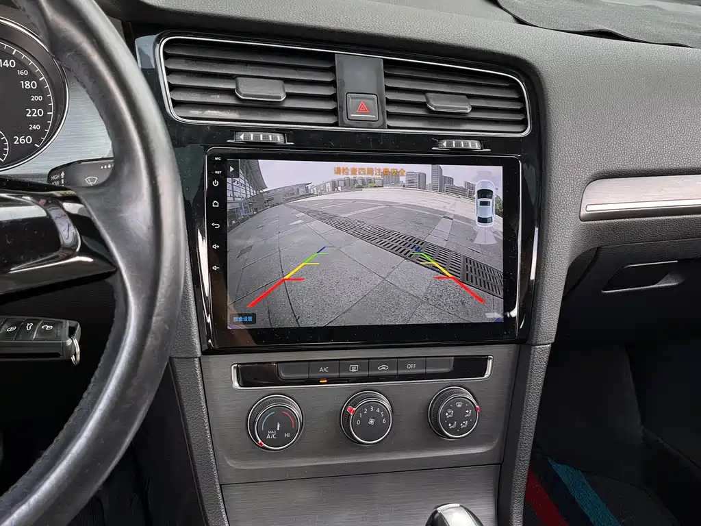 Volkswagen Golf 2015 1.6L AT Comfort