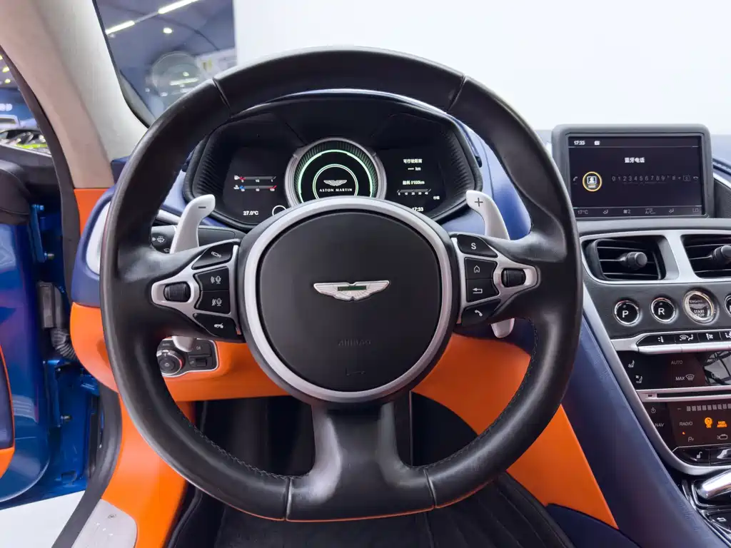 Aston Martin DB11 — миниатюра 17