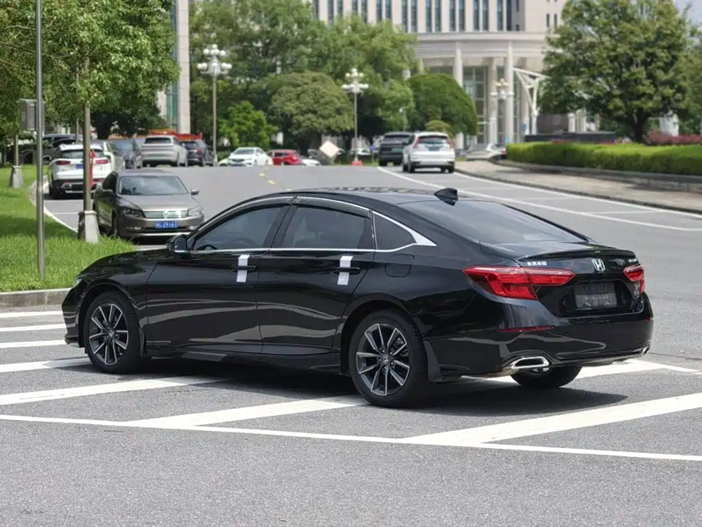 Honda Inspire — миниатюра 7