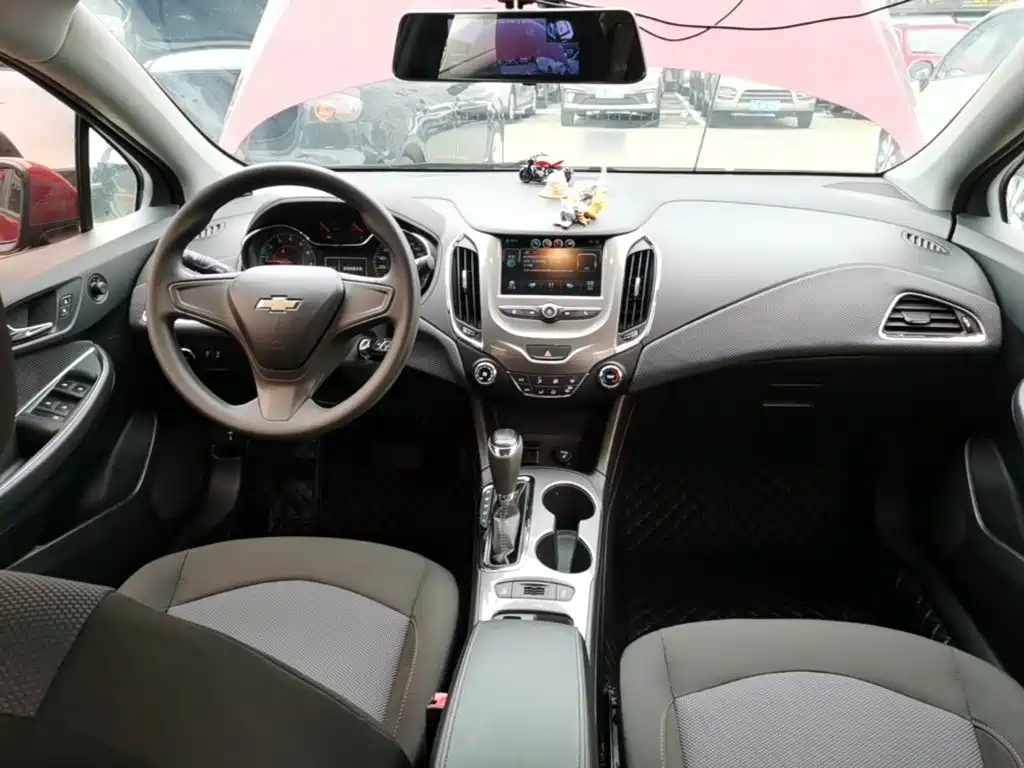 Chevrolet Cruze — миниатюра 10