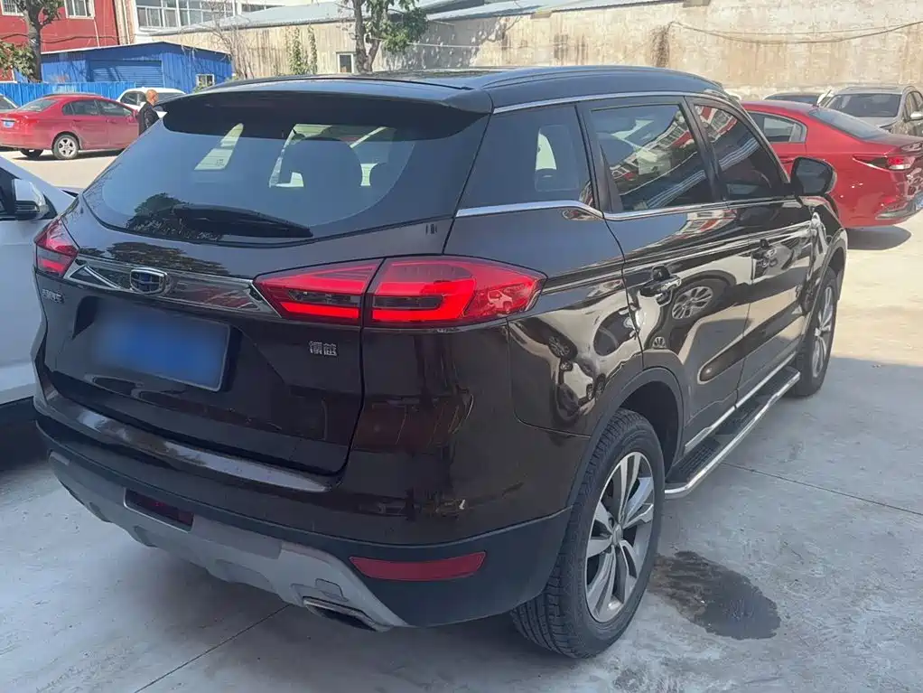 Geely Boyue — миниатюра 7