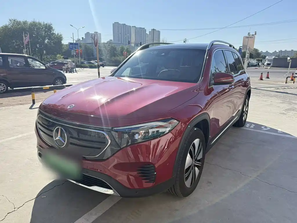 Mercedes-Benz EQB
