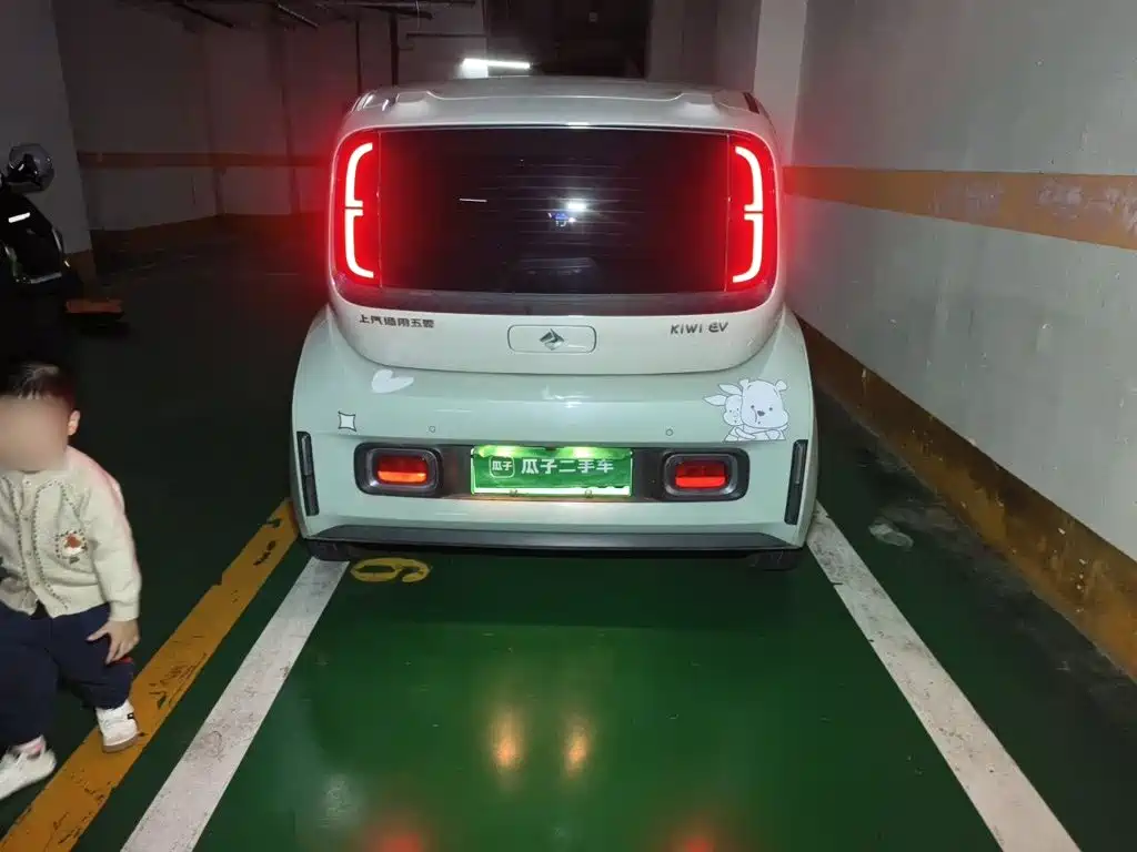 Baojun KiWi EV — миниатюра 3