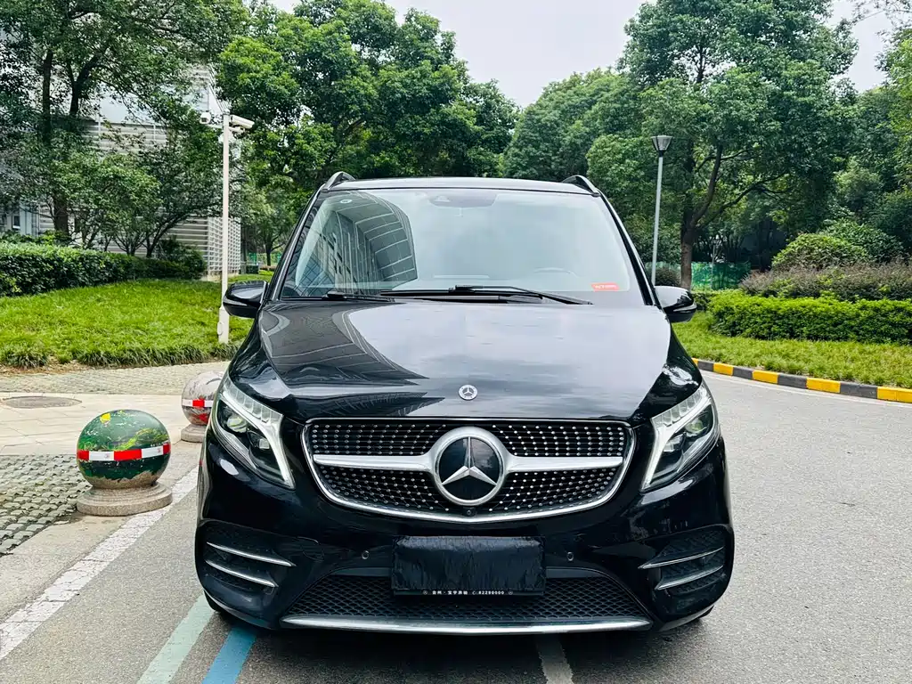 MERCEDES-BENZ V CLASS