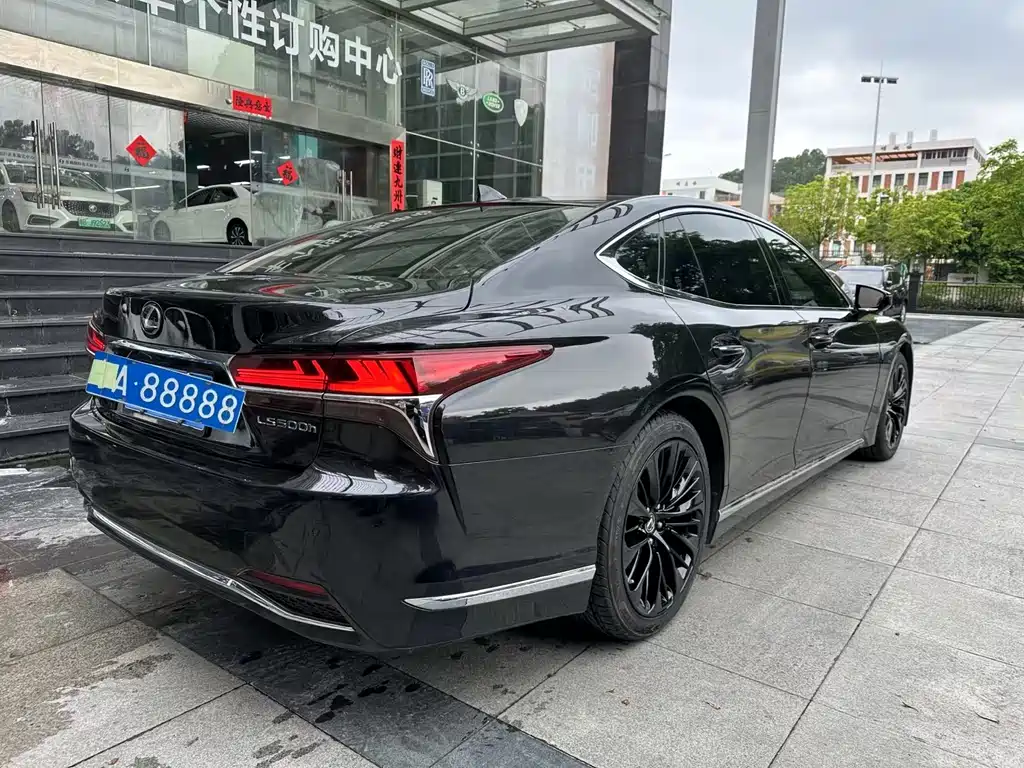 Lexus LS 2018 500h Executive V