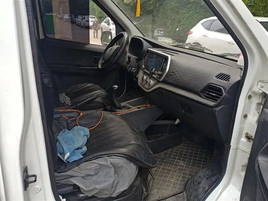 Changan M60 2023 1.5L GDI Comfort 6/7 мест