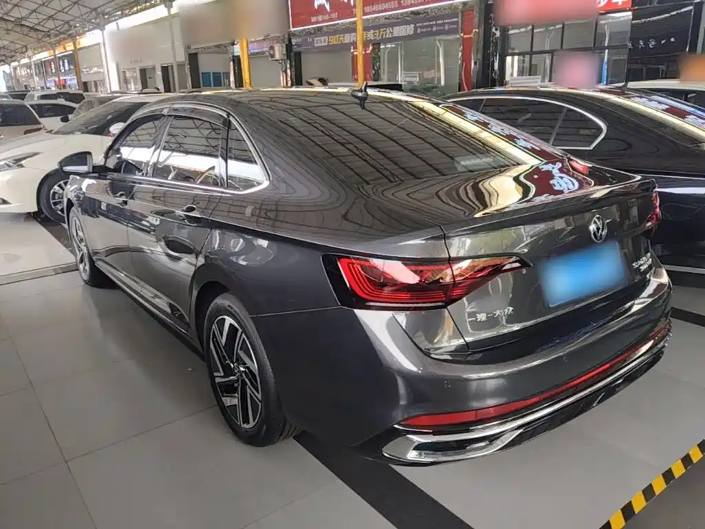 Volkswagen Sagitar — миниатюра 5