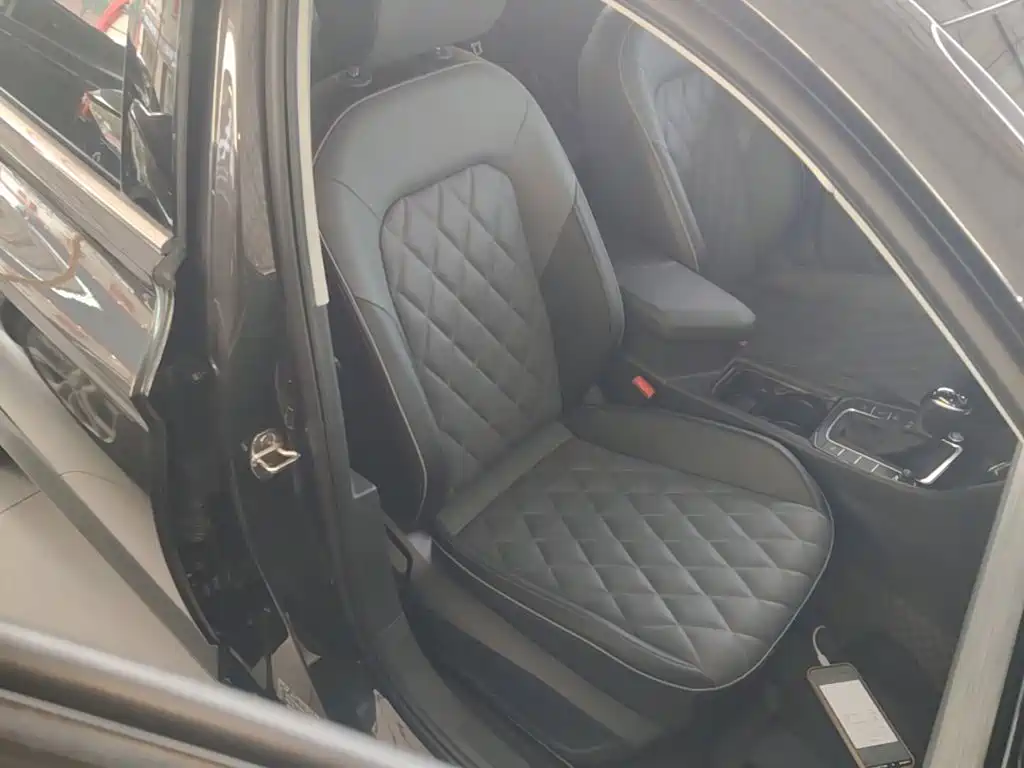Volkswagen Sagitar — миниатюра 25