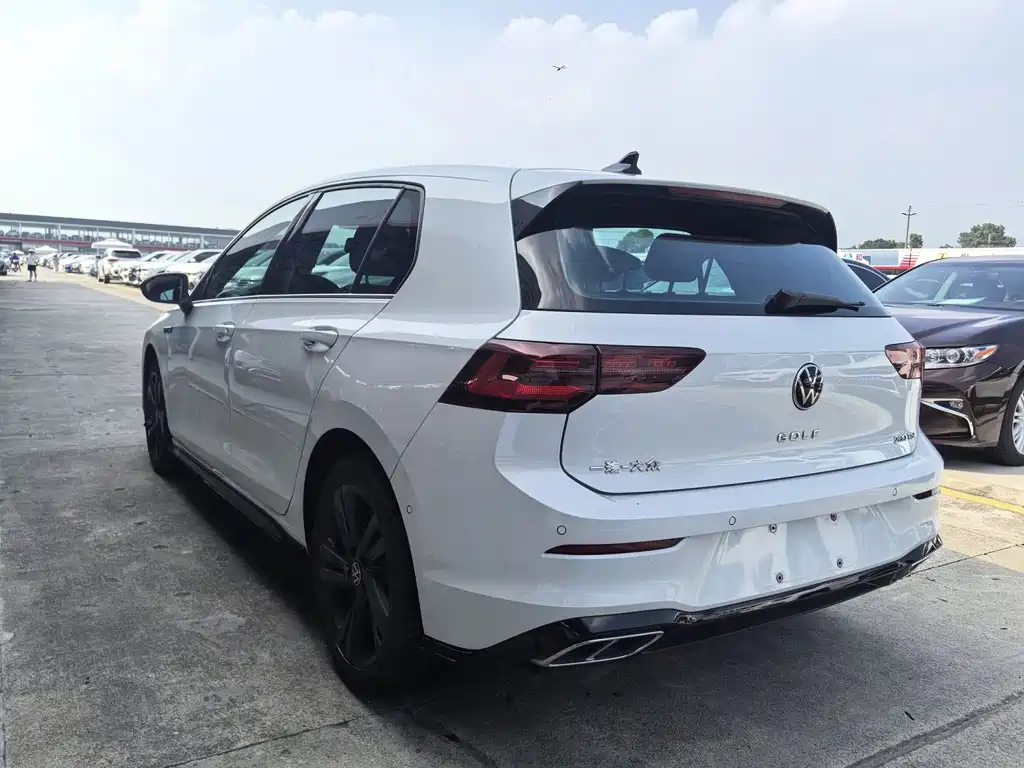 Volkswagen Golf — миниатюра 4
