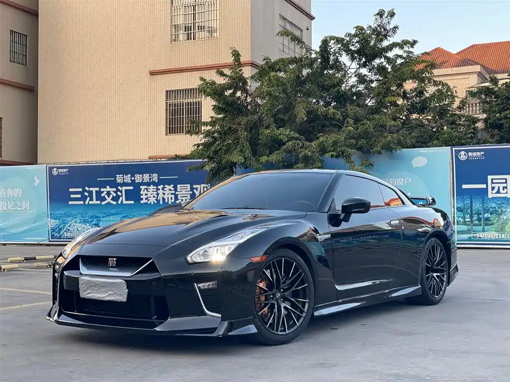 Nissan GT-R 2024