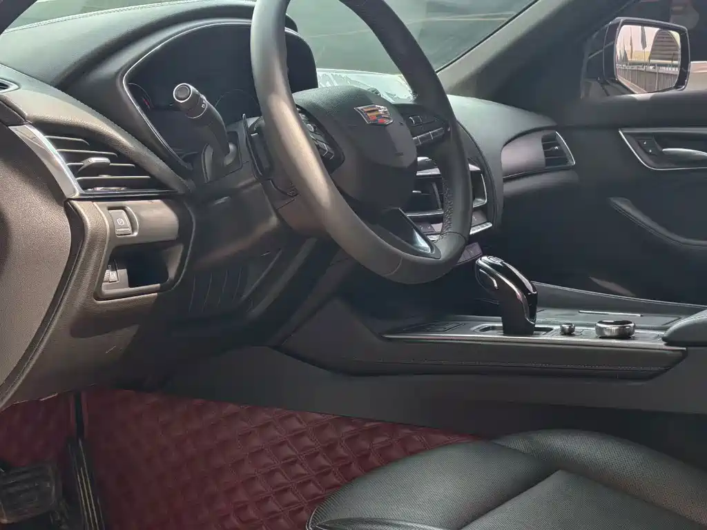 Cadillac CT5 — миниатюра 8