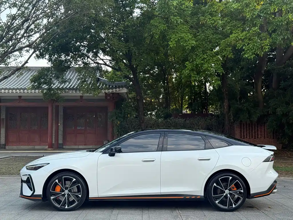 Changan UNI-V — миниатюра 10