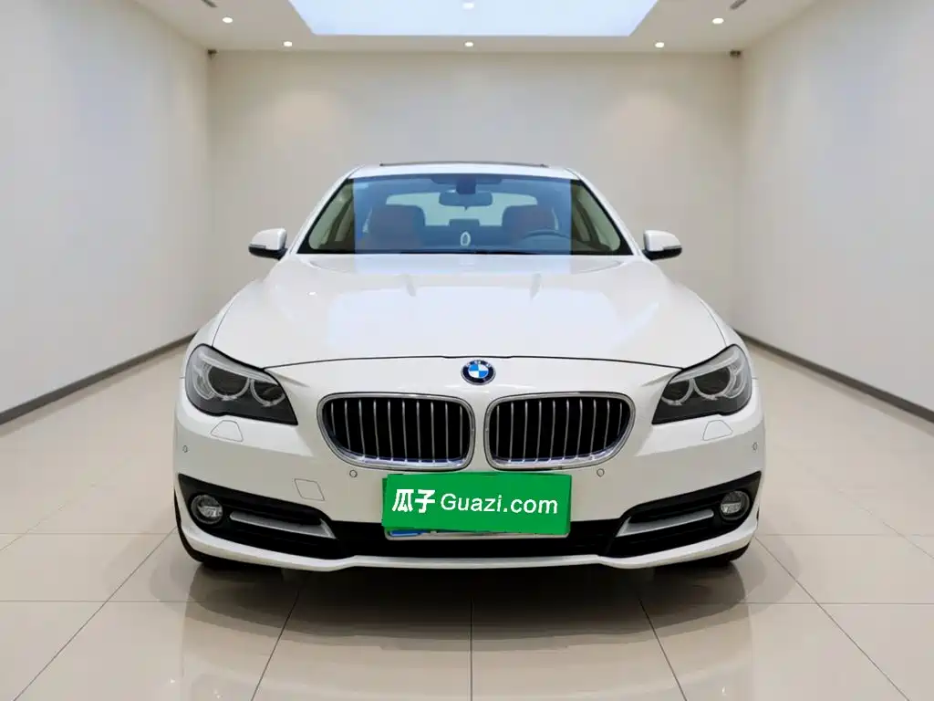 BMW 5 Series — миниатюра 23