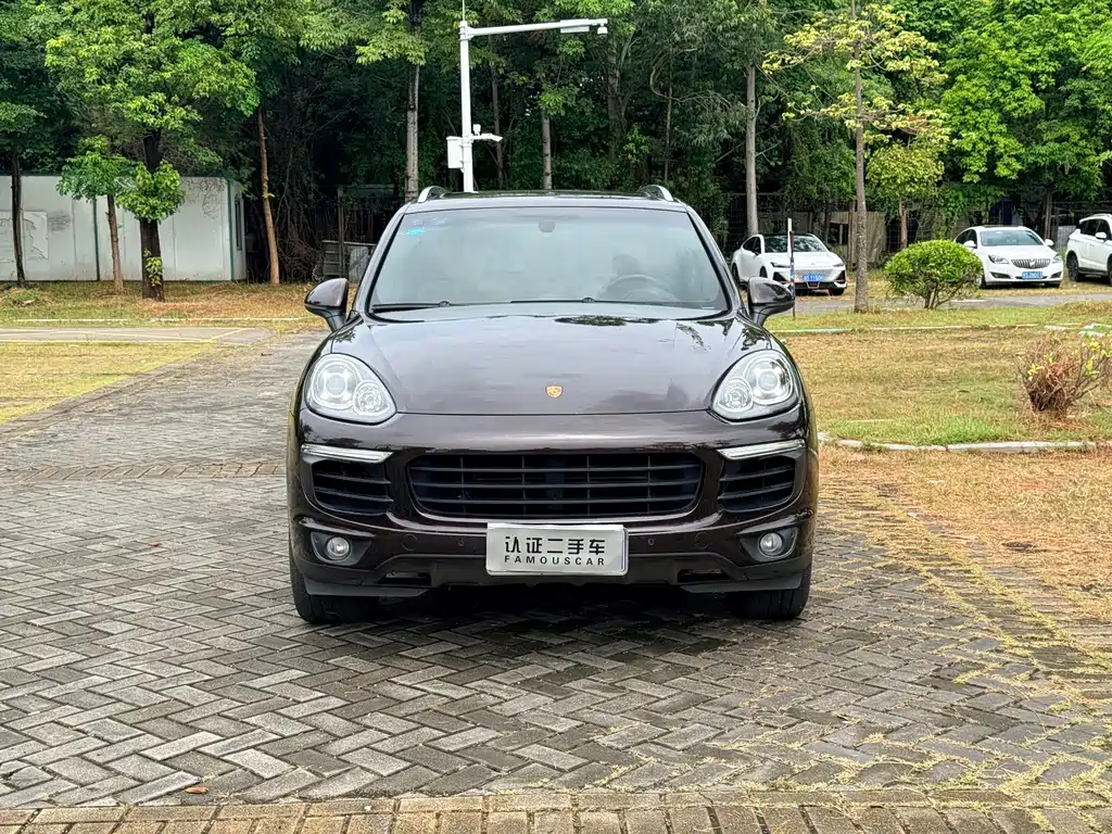 Porsche Cayenne — миниатюра 2