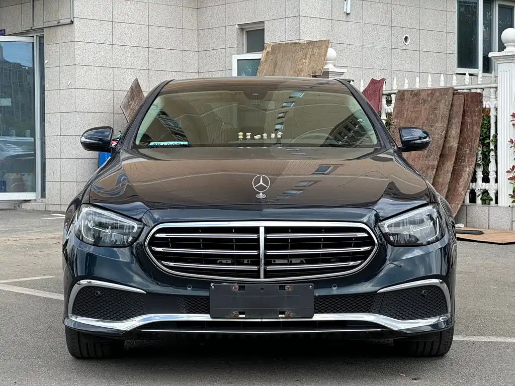 Mercedes-Benz E-Class E 2023 E 260 L Sport