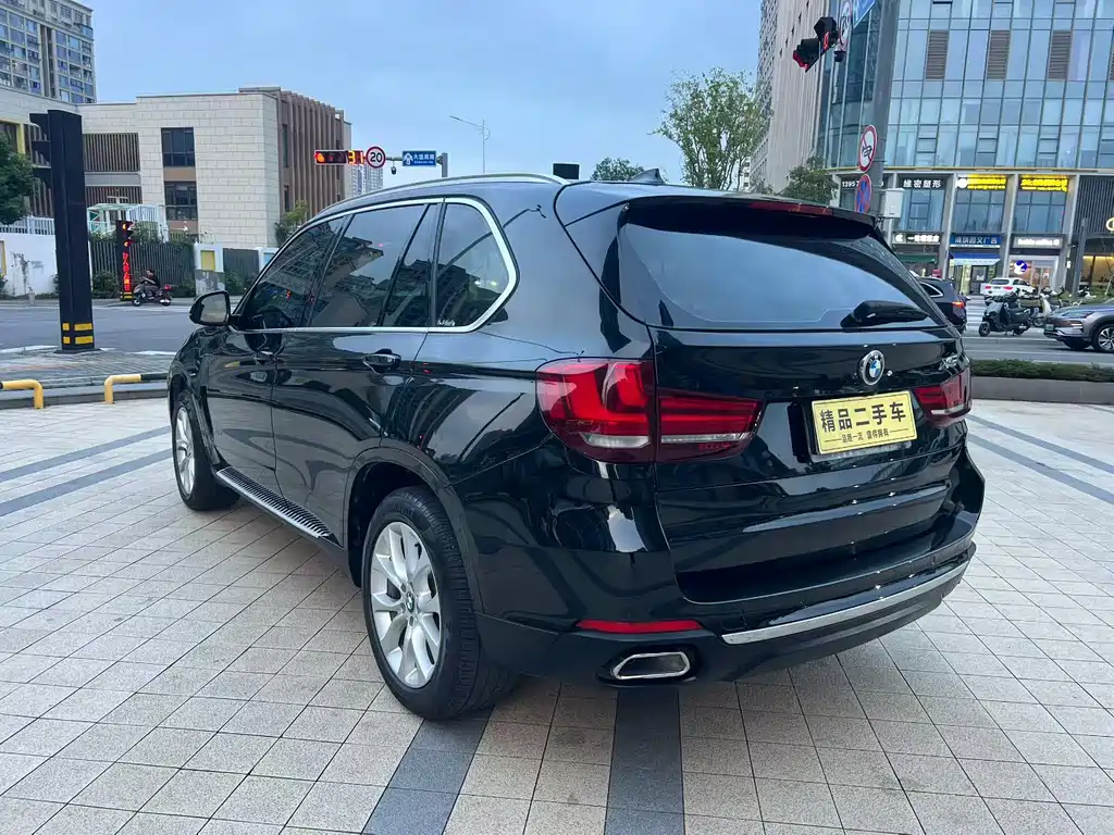 BMW X5 (Import) — миниатюра 9