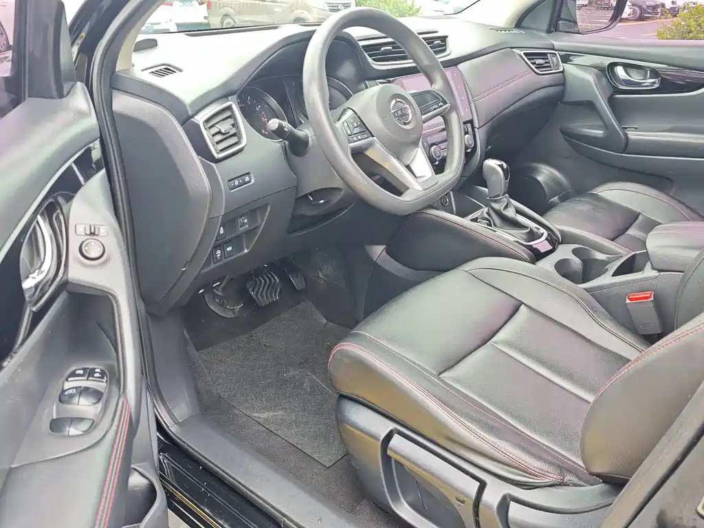 Nissan Qashqai — миниатюра 6