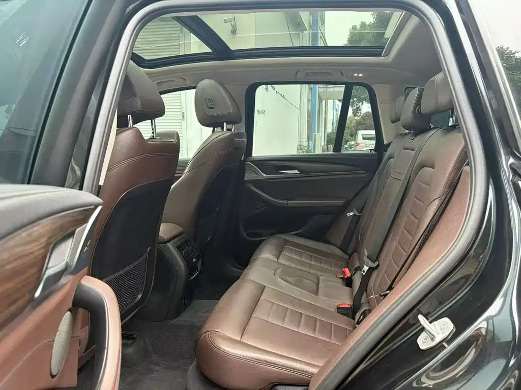 BMW X3 — миниатюра 6