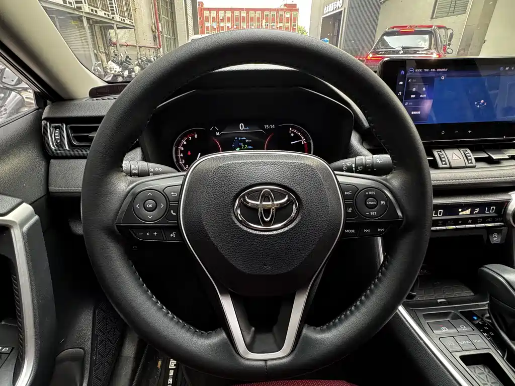 Toyota RAV4 2023 2.0L CVT